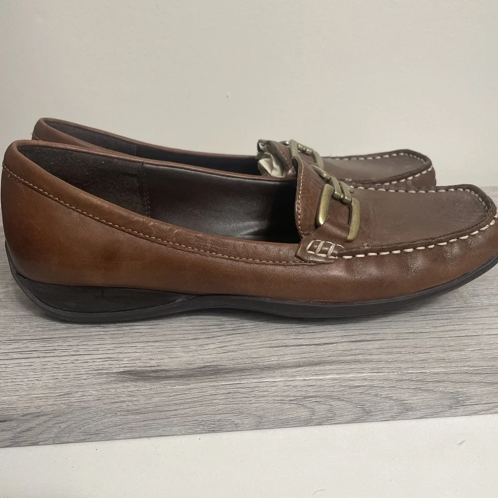 Victoria Spenser Pat 9 Women's leather‎ loafers With Brass Accent